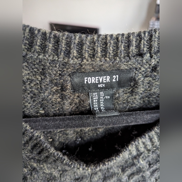 Chunky knit sweater, gray/green, size XL - Picture 2 of 3